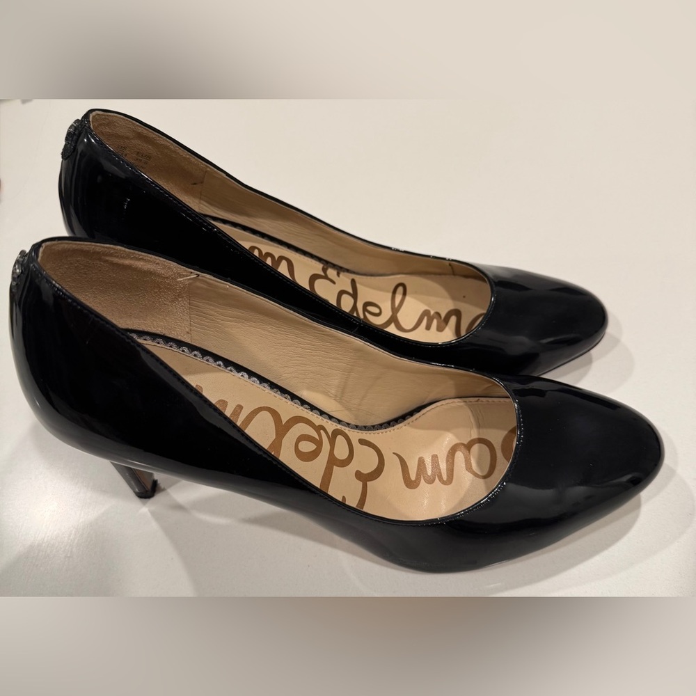 Sam Edelman Glossy Black Pumps - Picture 2 of 6